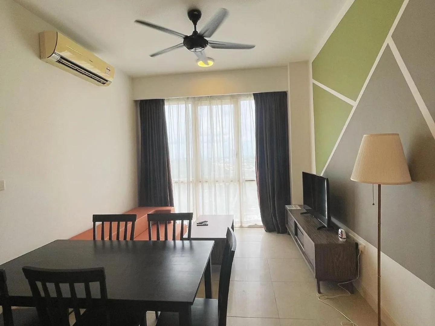 Legoland-3Min Walk-Afiniti Medini 2Br With Bathtub -9Pax-Mini Playground Apartment Johor Bahru